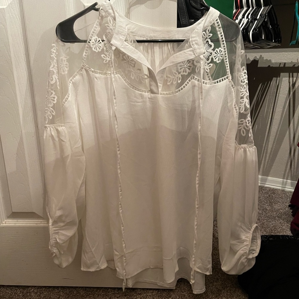 Boutique lace white top blouse